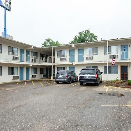 Days Inn By Wyndham New Philadelphia Extérieur photo